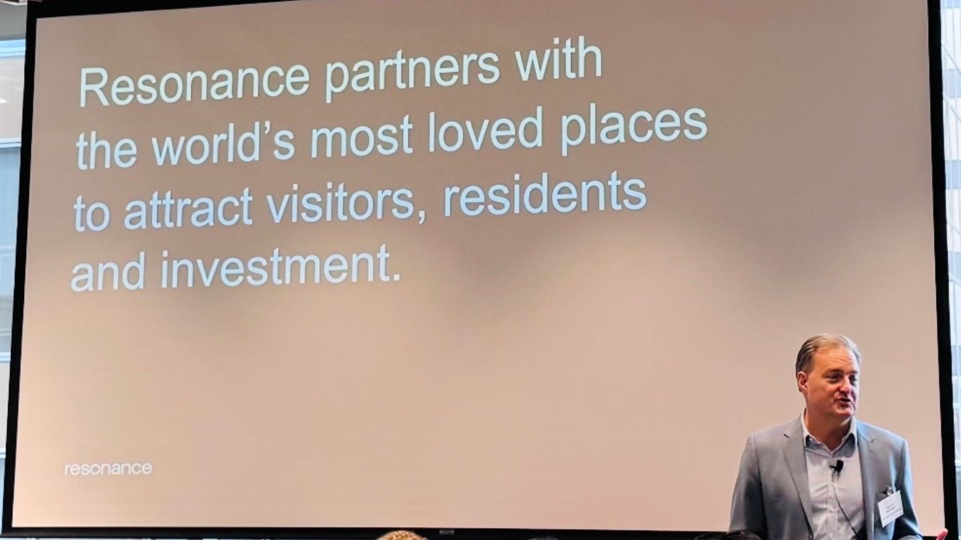 Resonance President & CEO Chris Fair welcomes the Resonance AI Lab participants.